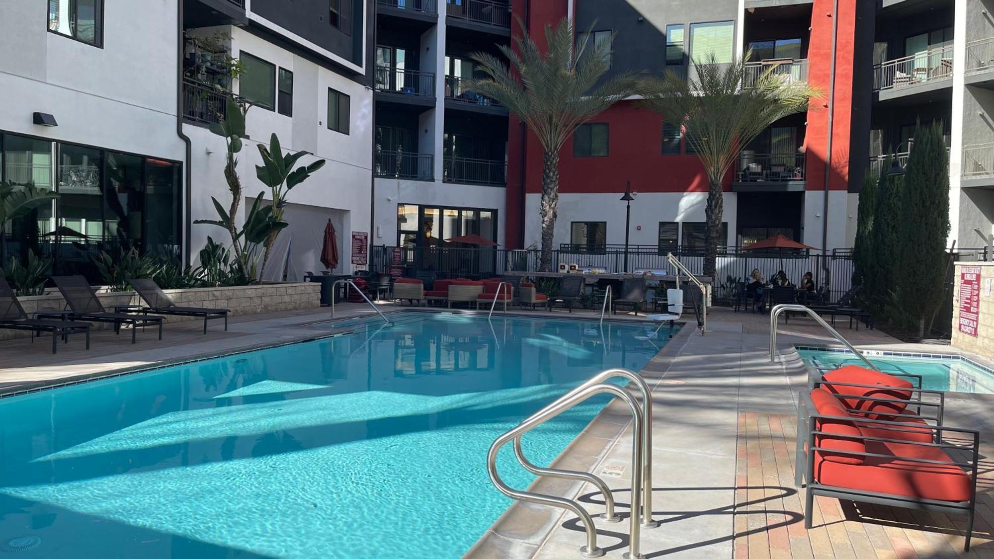 Luxury Designed 2 Bedrooms Part Hotel In Woodland Hills Ca Los Ángeles Exterior foto